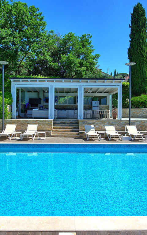 Casa White: Piscina
