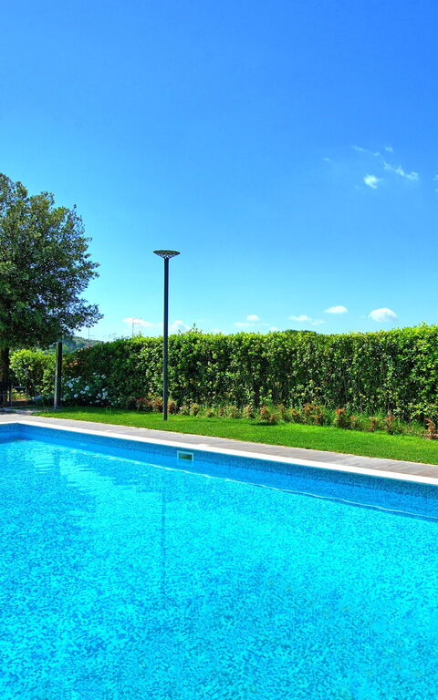 Casa White: all'aperto, Estate, Piscina