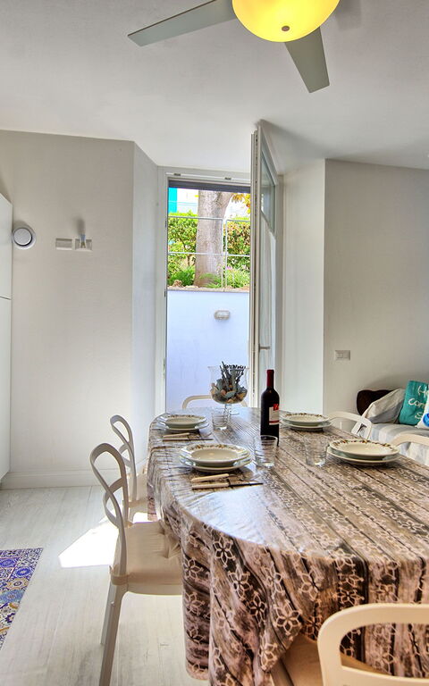 Casa Riva: Cucina, Sala da pranzo, Soggiorno