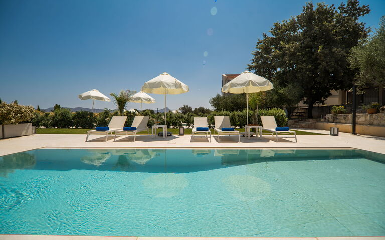 Aelia: all'aperto, Giardino, Piscina