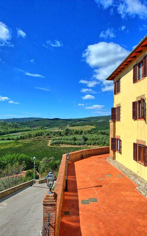 Montauto: Esterni, Giardino