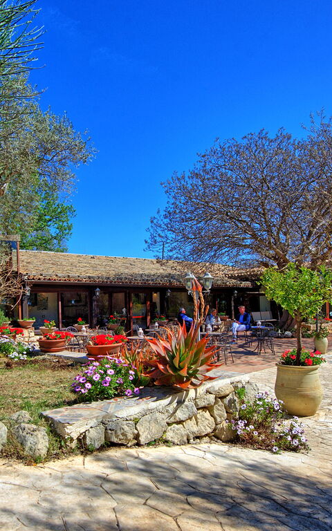 Villa Maddalena: all'aperto, Esterni, Giardino