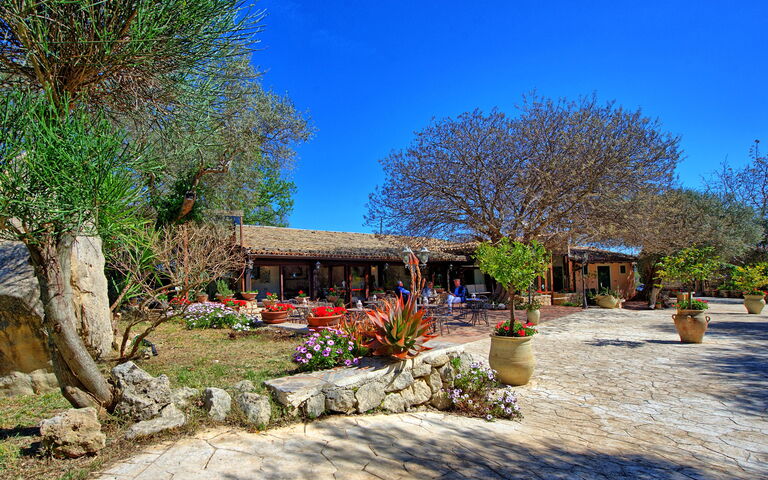 Villa Maddalena: all'aperto, Esterni, Giardino