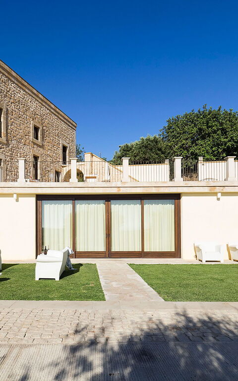 Villa Corte Dorata: all'aperto, Estate, Giardino