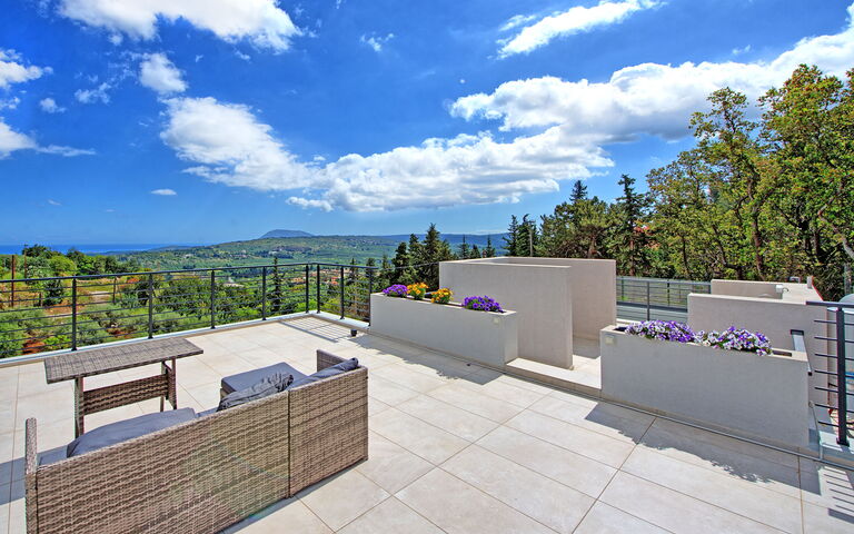 Villa Kallos: all'aperto, Estate