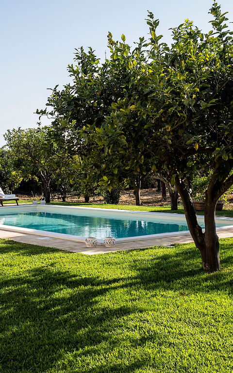 Don Salvatore: Esterni, Giardino, Piscina