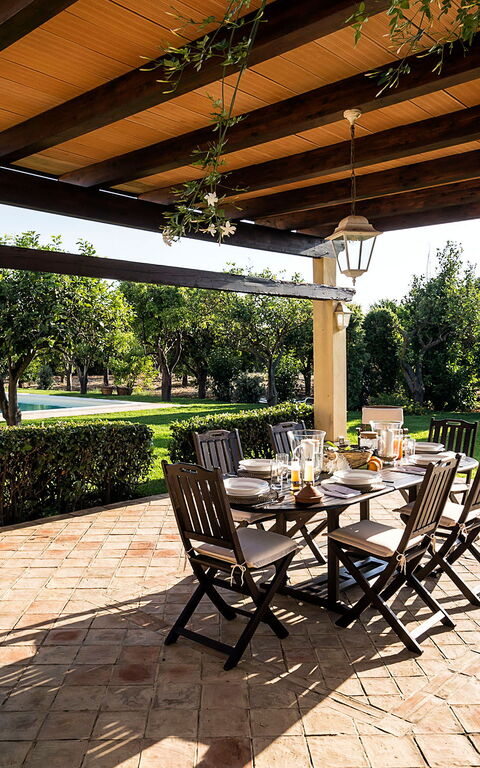 Don Salvatore: Esterni, Giardino, Piscina