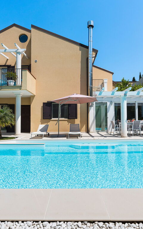 Villa Giutitta: Esterni, Giardino, Piscina