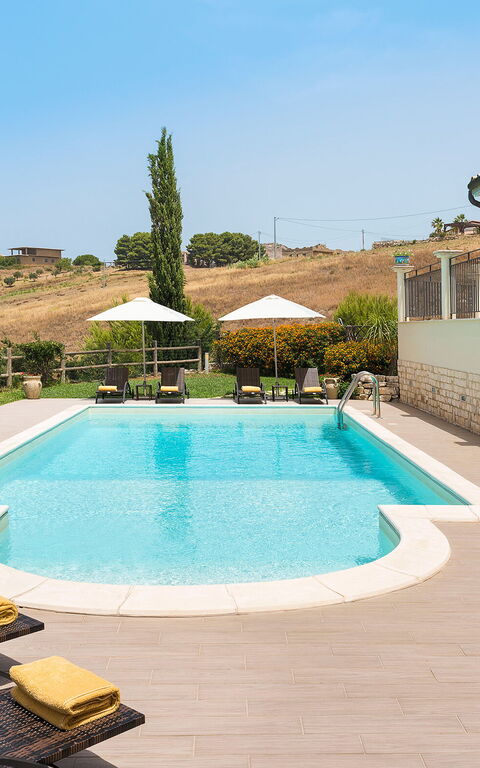 Villa Anthea: all'aperto, Giardino, Piscina, Vista Panoramica