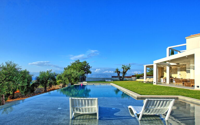 Villa Acropolitana: all'aperto, Esterni, Giardino, Piscina