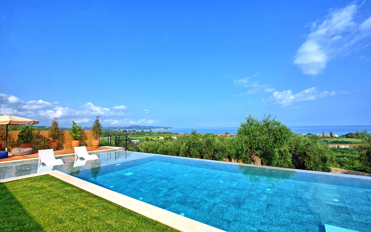 Villa Acropolitana: all'aperto, Esterni, Giardino, Piscina