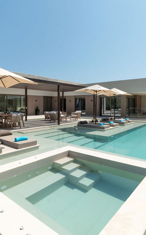 Villa El: Idromassaggio, Piscina