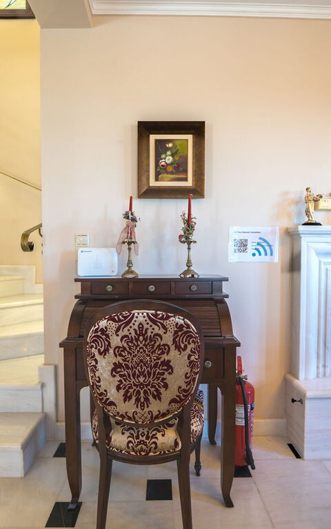 Iro Royal Villa: Soggiorno