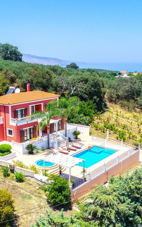 Iro Royal Villa: all'aperto, Esterni, Piscina