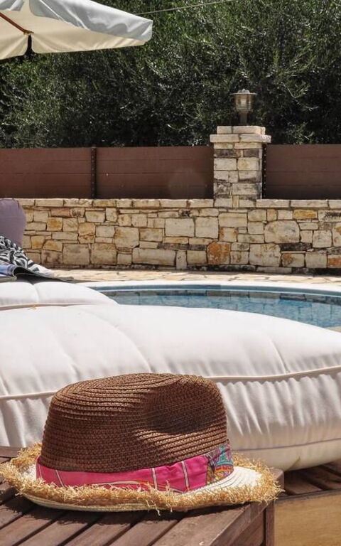 Villa Angie: all'aperto, Esterni, Piscina