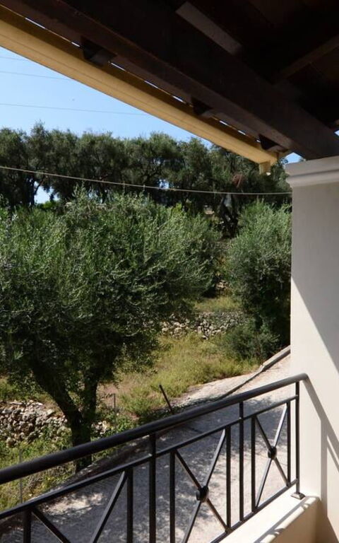 Villa Angie: all'aperto, Esterni