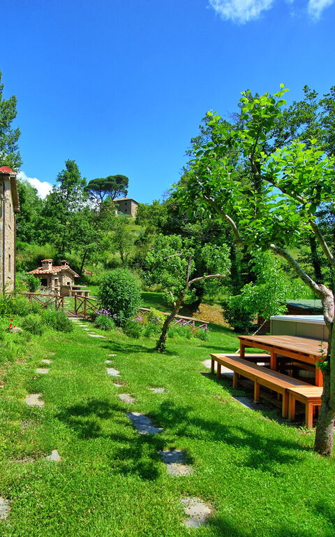 Villa Mulino: all'aperto, Esterni, Giardino, Idromassaggio, Piscina