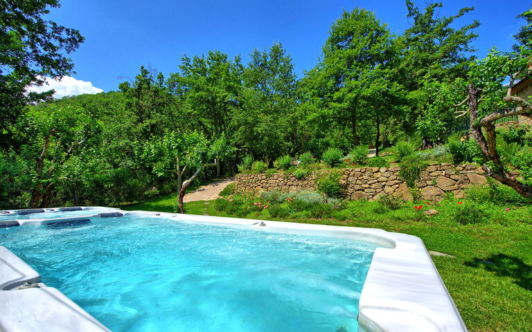 Villa Mulino: all'aperto, Esterni, Giardino, Idromassaggio, Piscina