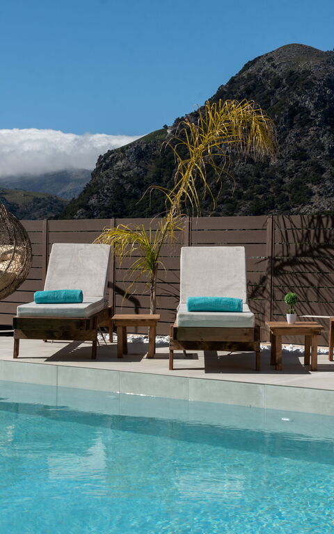 Villa Silentium Evilia: all'aperto, Esterni, Piscina