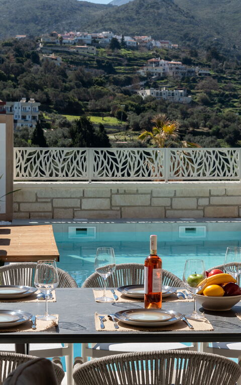 Villa Silentium Evilia: all'aperto, Esterni, Giardino, Piscina