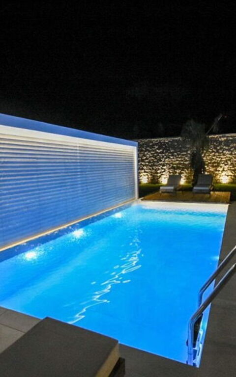 Villa Silentium Ionia: Esterni, Piscina