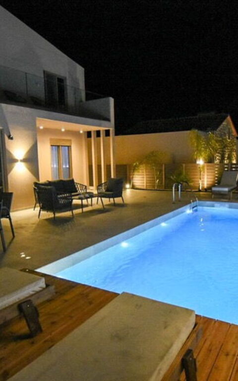 Villa Silentium Ionia: Esterni, Piscina