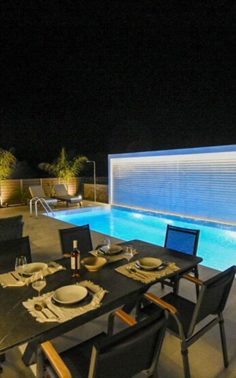 Villa Silentium Ionia: Esterni, Piscina