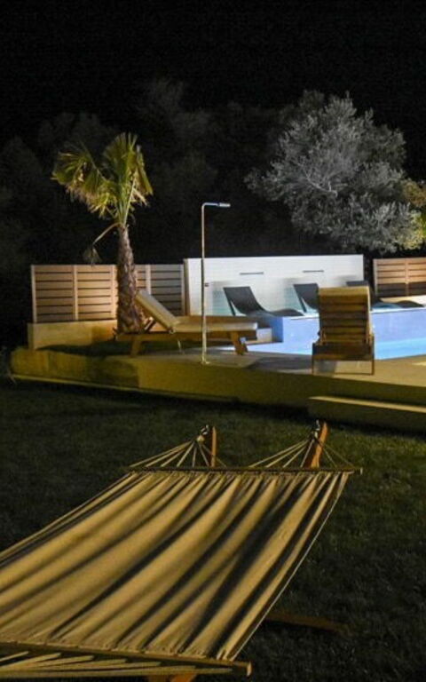 Villa Silentium Olia: Esterni, Giardino, Piscina