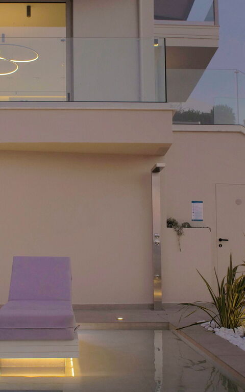 Seaview Lux: all'aperto, Piscina