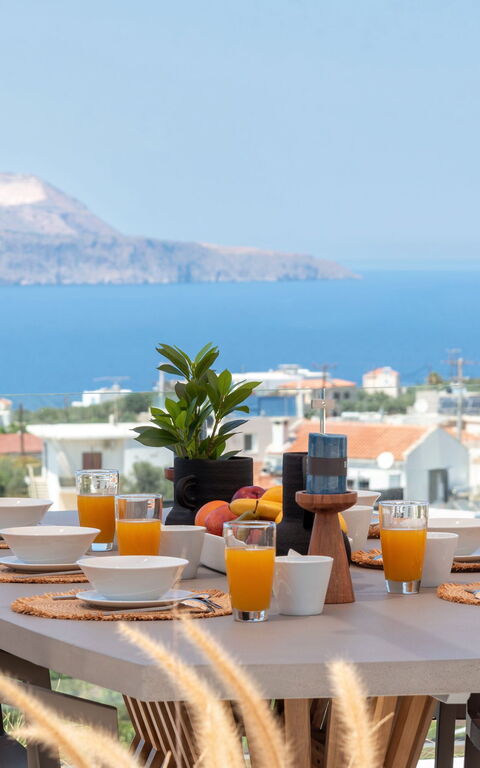 Seaview Lux: all'aperto, Esterni