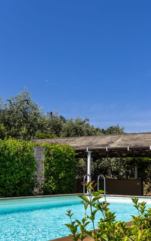 Bello Stare: all'aperto, Piscina