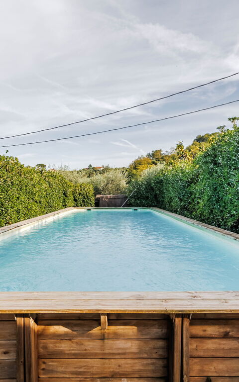 Bello Stare: all'aperto, Giardino, Piscina