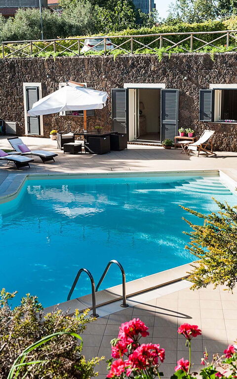 Villa Montefiore: all'aperto, Esterni, Piscina