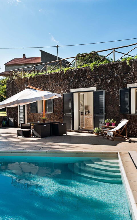 Villa Montefiore: all'aperto, Esterni, Piscina