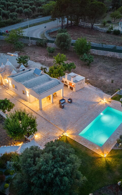 Trullo Adea: Piscina, Vista Panoramica