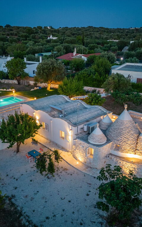 Trullo Adea: Piscina, Vista Panoramica