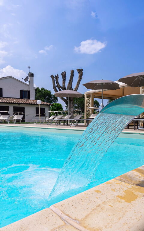 Villa Ca Viola: all'aperto, Esterni, Piscina