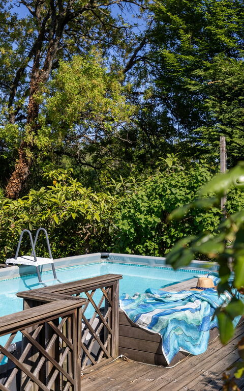 La Nocciola: all'aperto, Piscina