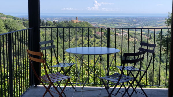 La Nocciola: Balcone / Terrazza / Patio