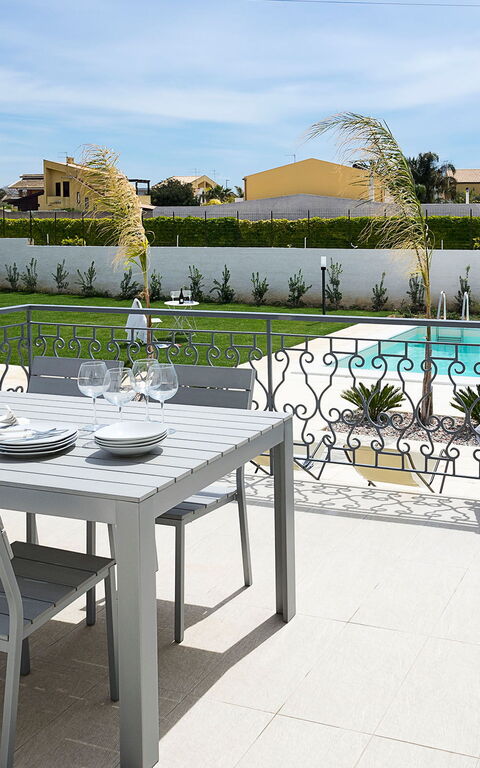 Villa Rita: all'aperto, Esterni, Giardino, Piscina