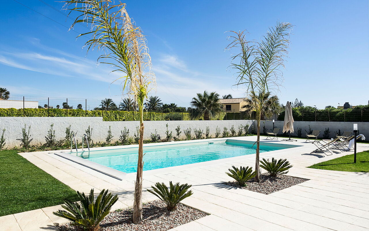 Villa Rita: all'aperto, Esterni, Giardino, Piscina