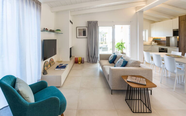 Villa Azulea: Cucina, Soggiorno