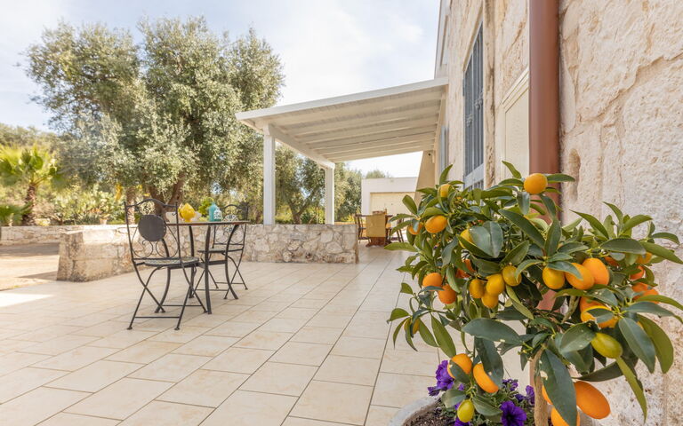 Villa Narkive: all'aperto, Balcone / Terrazza / Patio, Esterni