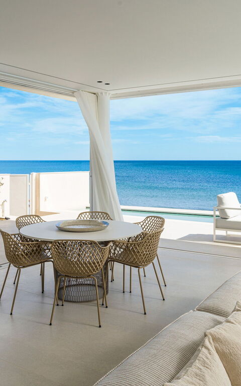 Bedda Matri: Soggiorno