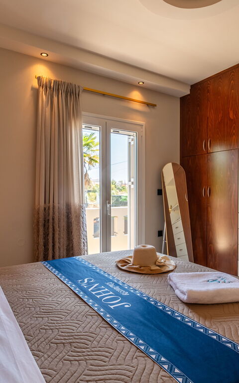 John Residence: Camera da letto