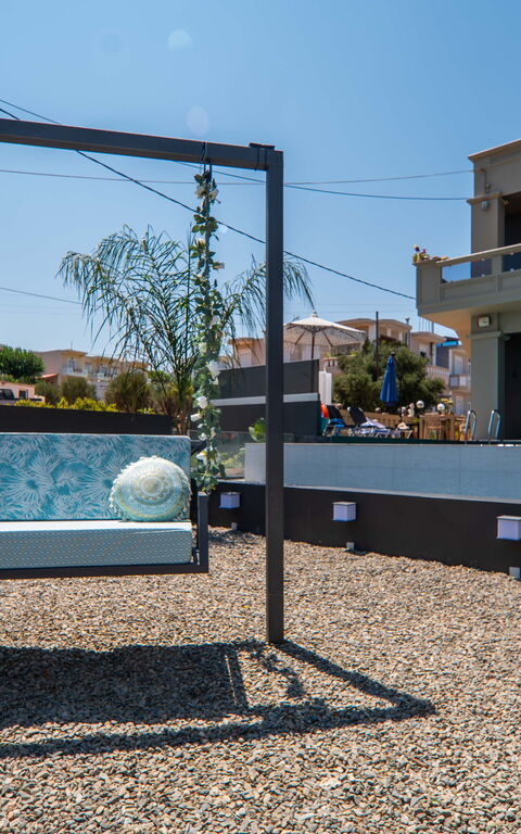 John Residence: all'aperto, Esterni, Giardino, Piscina