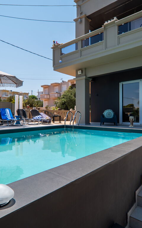 John Residence: all'aperto, Esterni, Piscina