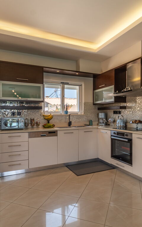 John Residence: Cucina