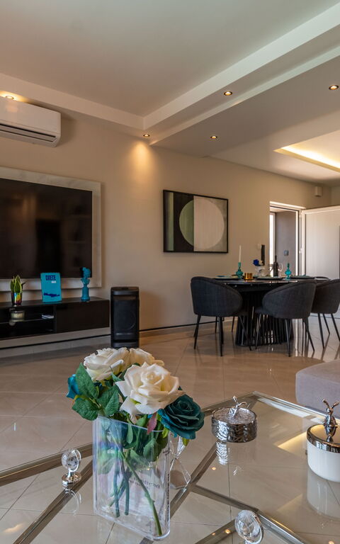 John Residence: Sala da pranzo, Soggiorno