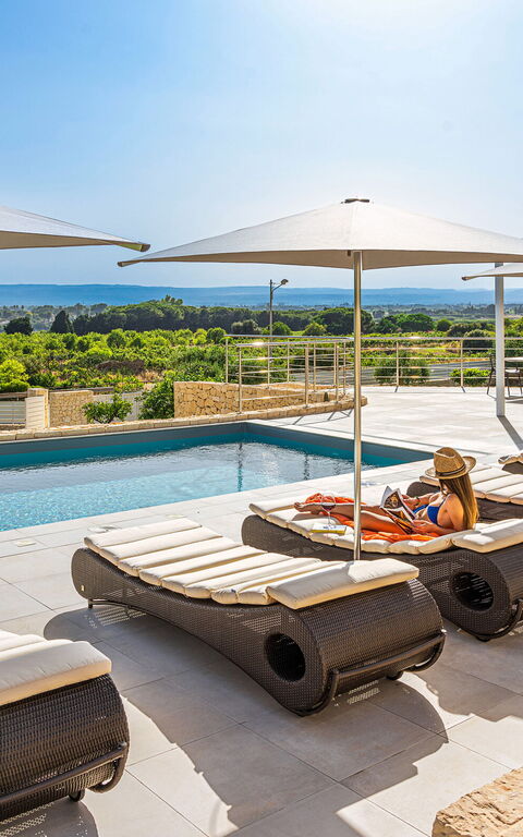 Villa Anna Plemmirio: all'aperto, Esterni, Piscina